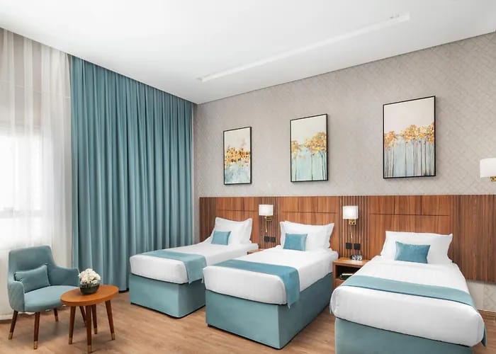 WhatsApp Image 2025-11-21 at 10.32.43 PM (1)