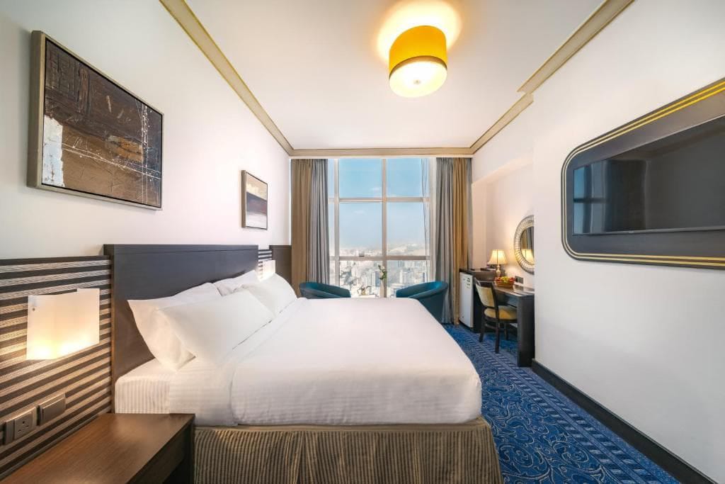 WhatsApp Image 2025-11-21 at 10.39.59 PM