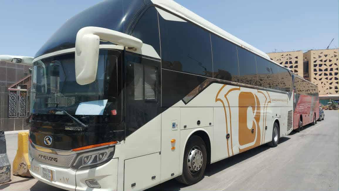 مقاعد مريحة داخل باص نسمات المناسب لطريق الرياض ومكة